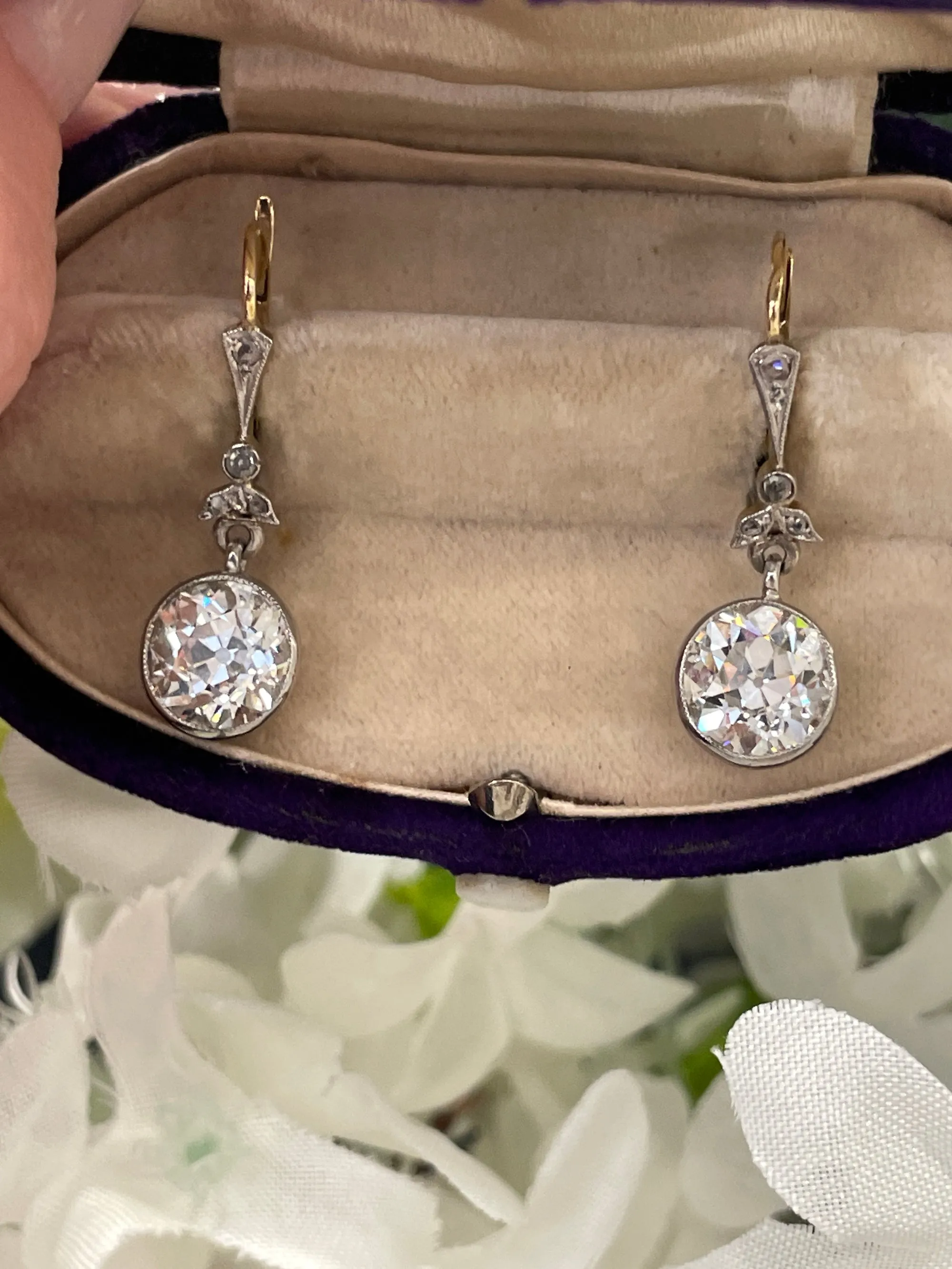 French Belle Époque GIA 5.05ctw Old European cut Diamonds Solitaire Dangling Plat 18K Earrings