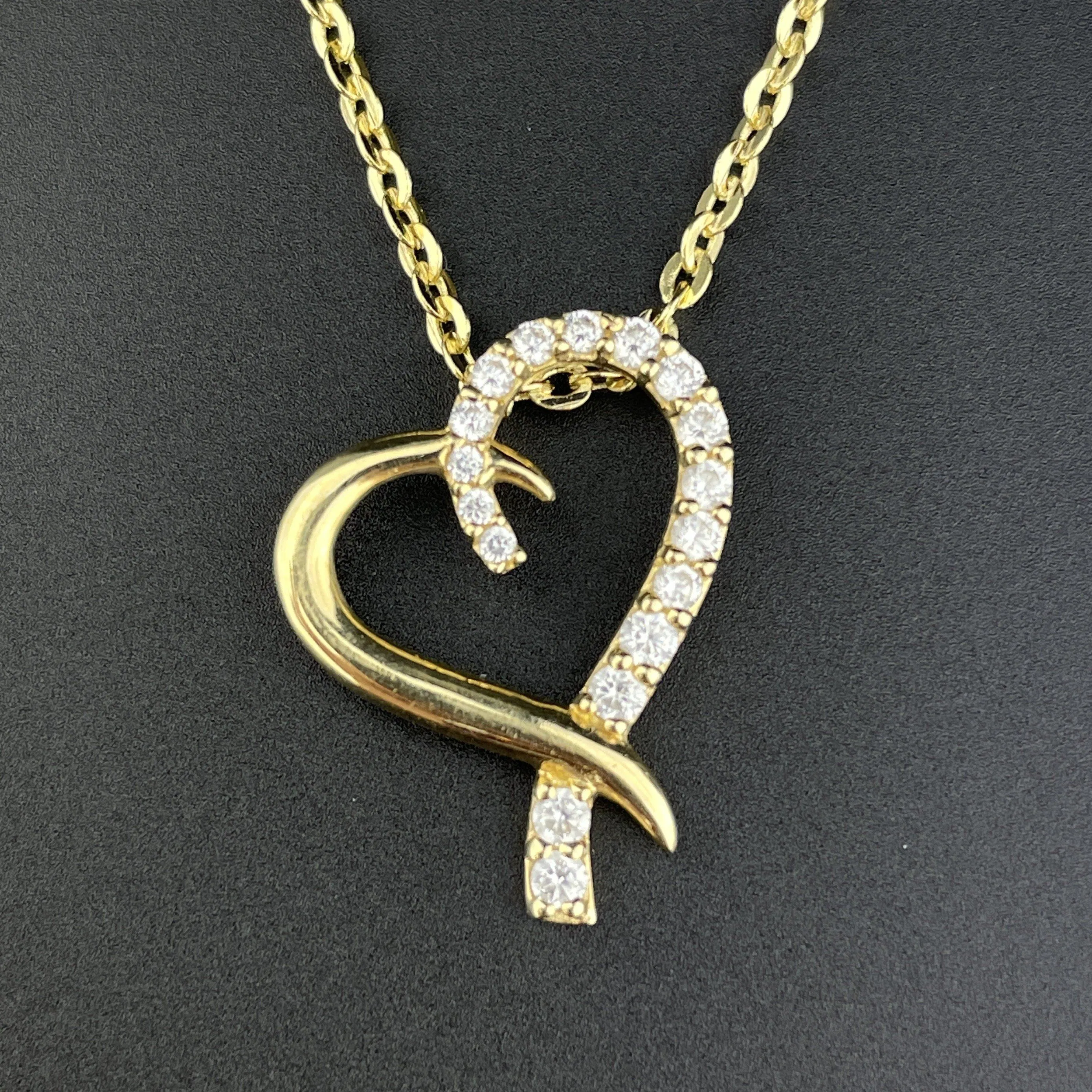 Vintage 10K Gold Open Heart Pendant Necklace