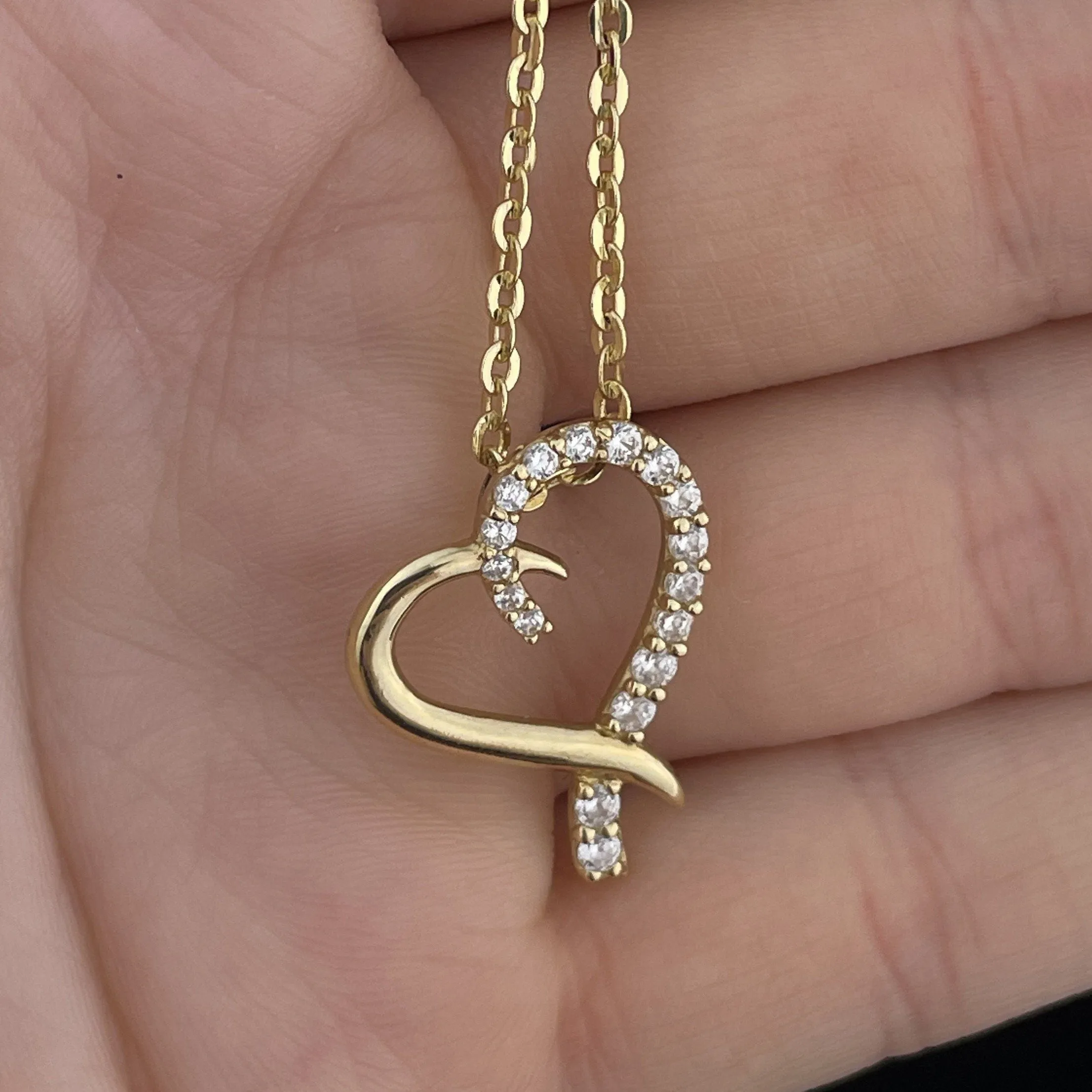 Vintage 10K Gold Open Heart Pendant Necklace